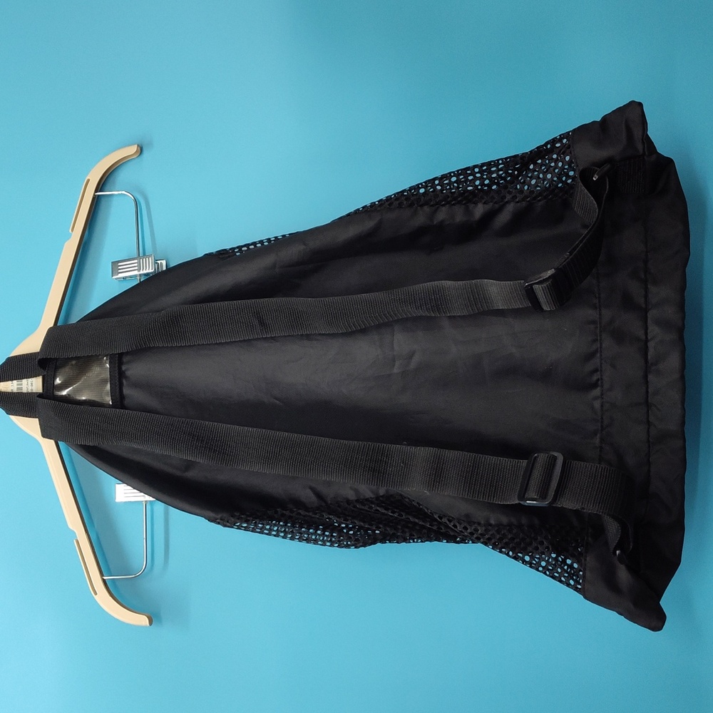 Speedo Black Mesh Drawstring Backpack - image 6